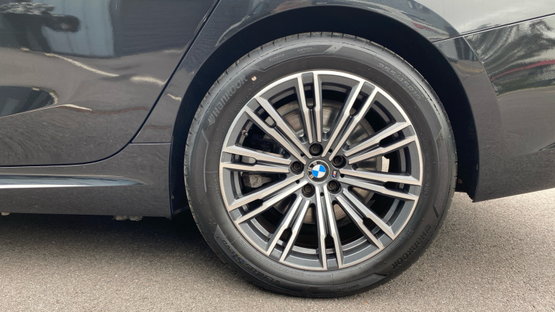 BMW 3 Series 330e M Sport 4dr Auto Saloon